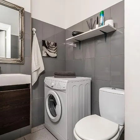 Residential In Near Agenskalna Quarter Lägenhet